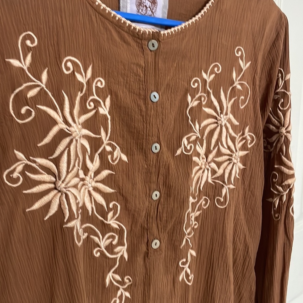 BNWT Chasing Unicorns Brown Mountain Music Cotton Gauze Blouse Size Small 🤠❤️ - Picture 6 of 8